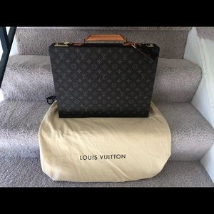 COPY - Louis Vuitton Briefcase